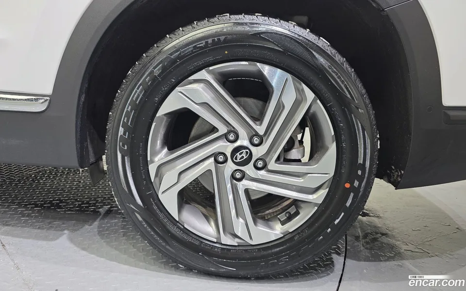 Hyundai SantaFe 2.5T 2WD 2023 — миниатюра 2