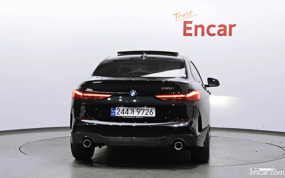 BMW 2 Series Gran Coupe 220i M 2023 — миниатюра 4