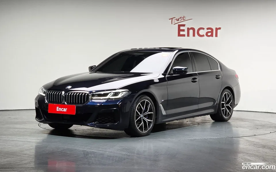 BMW 5 Series 530i M 2022 — фото 1, купить с доставкой в Москву