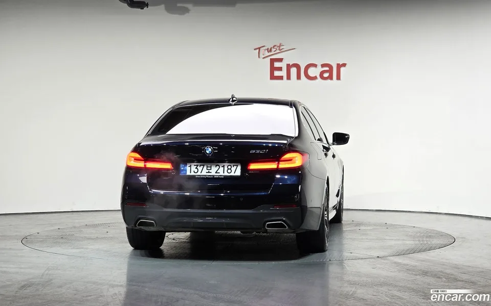 BMW 5 Series 530i M 2022 — миниатюра 4