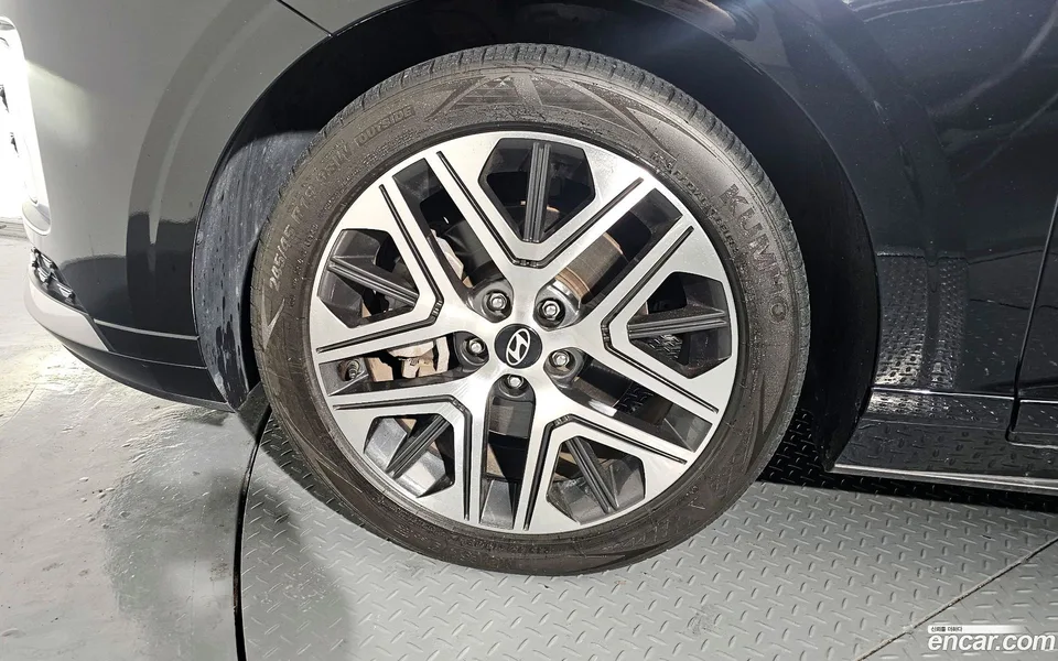 Hyundai Grandeur 2.5 2WD 2023 — thumbnail 5
