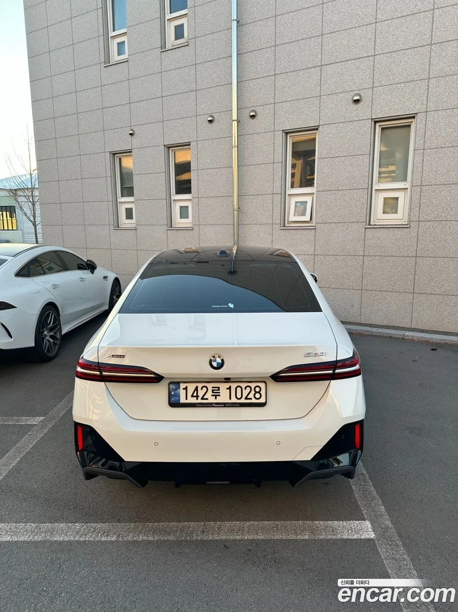 BMW 5 Series 530i xDrive M 2024 — миниатюра 2
