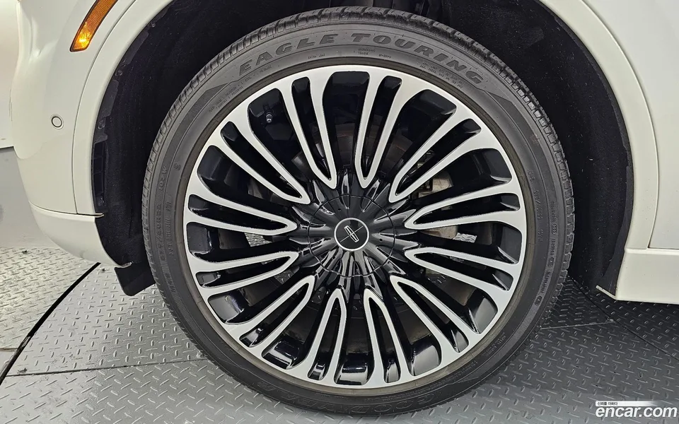 Lincoln Aviator 3.0 AWD 2022 — миниатюра 2