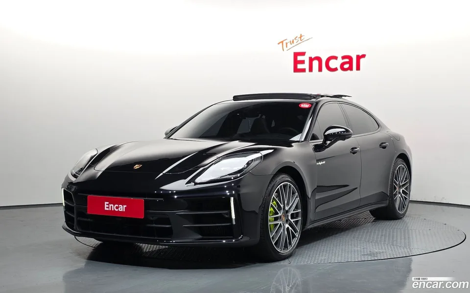 Porsche Panamera (976) 2.9 AWD E- 2025 — фото 1, купить с доставкой в Москву