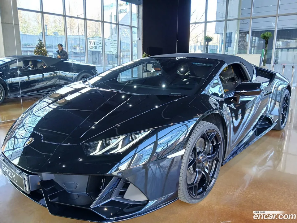 Lamborghini Huracan LP640-4 2023 — миниатюра 3