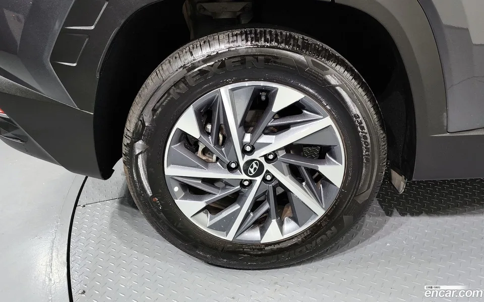 Hyundai Tucson 2.0 2WD 2023 — миниатюра 5
