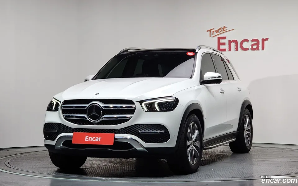 Mercedes-Benz GLE-Class GLE300d 4MATIC 2022 — photo 1, buy with delivery to Moscow