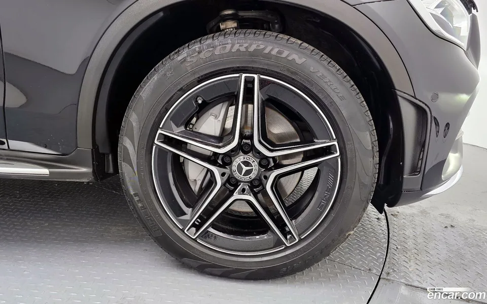 Mercedes-Benz GLC-Class GLC300 4MATIC 2022 — миниатюра 5