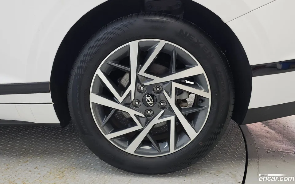 Hyundai Grandeur Hybrid 2023 — миниатюра 2