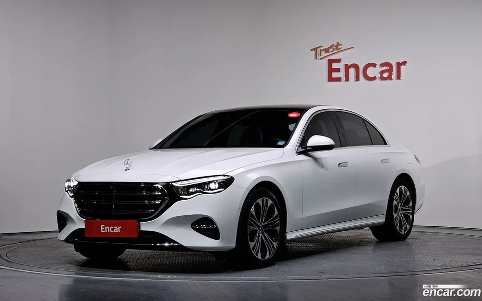 Mercedes-Benz E-Class E350e 4MATIC 2025 — фото 1, купить с доставкой в Москву