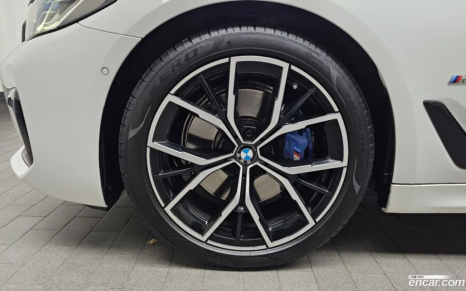BMW 5 Series 530i M 2023 — миниатюра 2