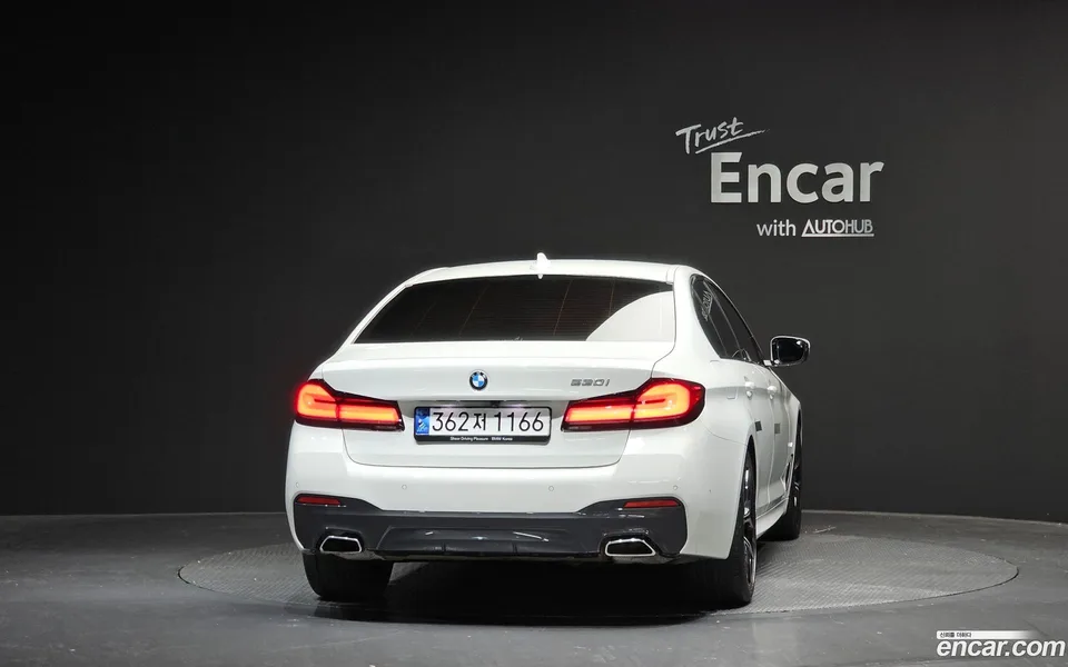 BMW 5 Series 530i M 2023 — миниатюра 4
