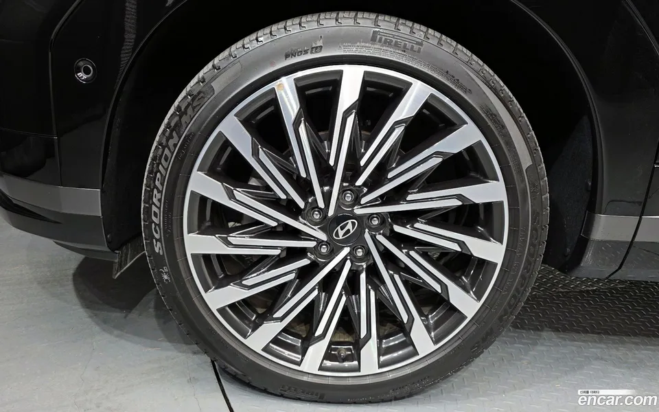 Hyundai SantaFe 2.5T 4WD 2023 — миниатюра 2