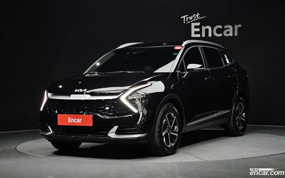 Kia Sportage Hybrid 2WD 2022 — фото 1, купить с доставкой в Москву