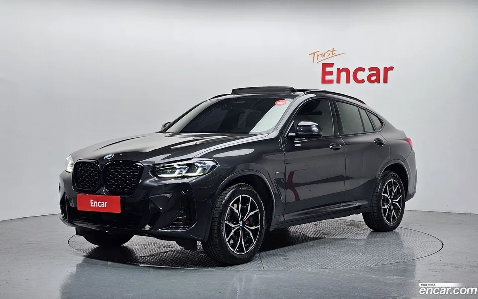 BMW X4 xDrive20i M 2023 — фото 1, купить с доставкой в Москву