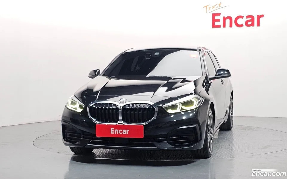 BMW 1 Series 120i 2022 — миниатюра 3