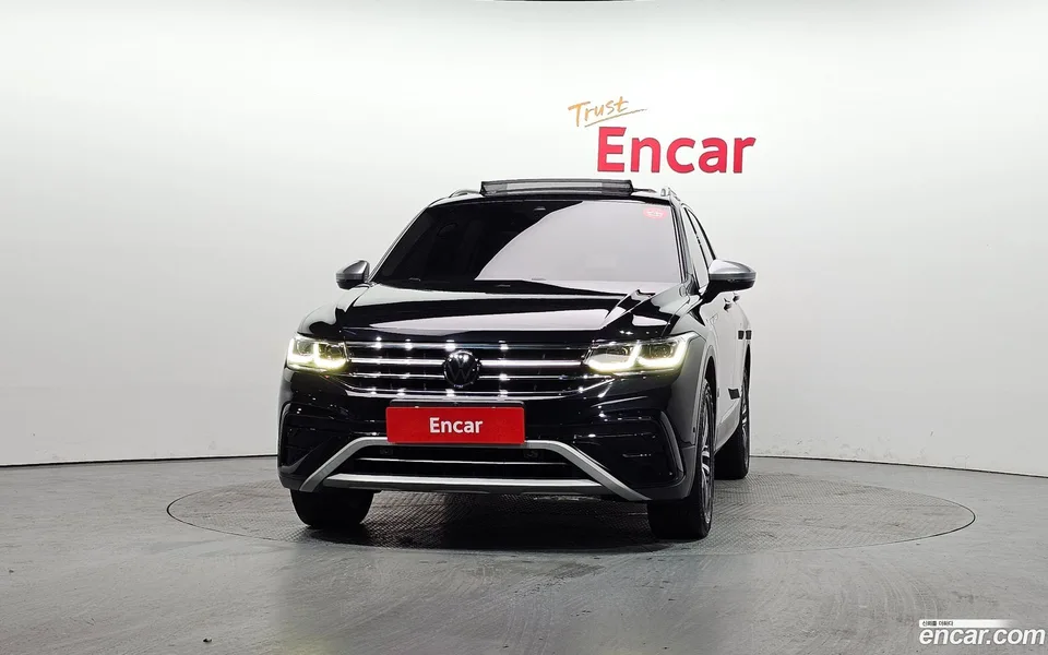 Volkswagen Tiguan Allspace 2.0 TSI 2022 — миниатюра 3