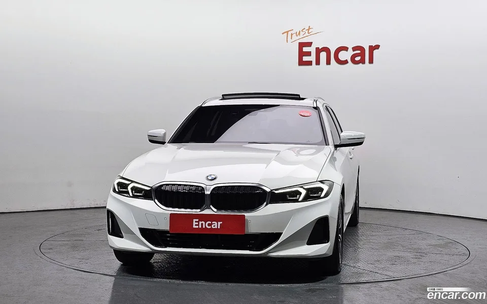 BMW 3 Series 320i 2023 — миниатюра 3