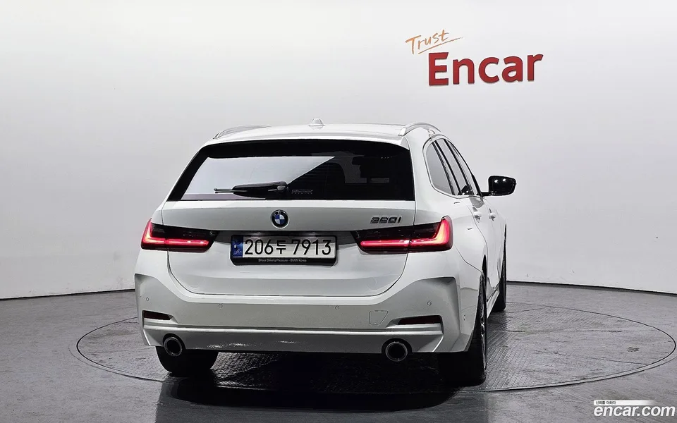 BMW 3 Series 320i 2023 — миниатюра 4