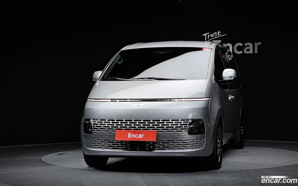 Hyundai Staria 11 2025 — миниатюра 3