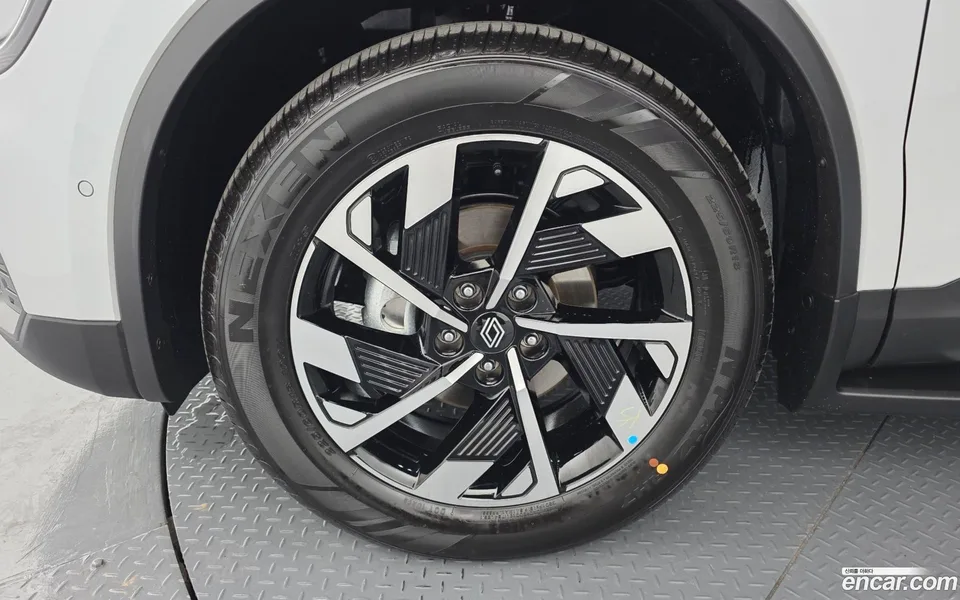 Renault Samsung QM6 2.0 LPe RE 2WD 2026 — миниатюра 2