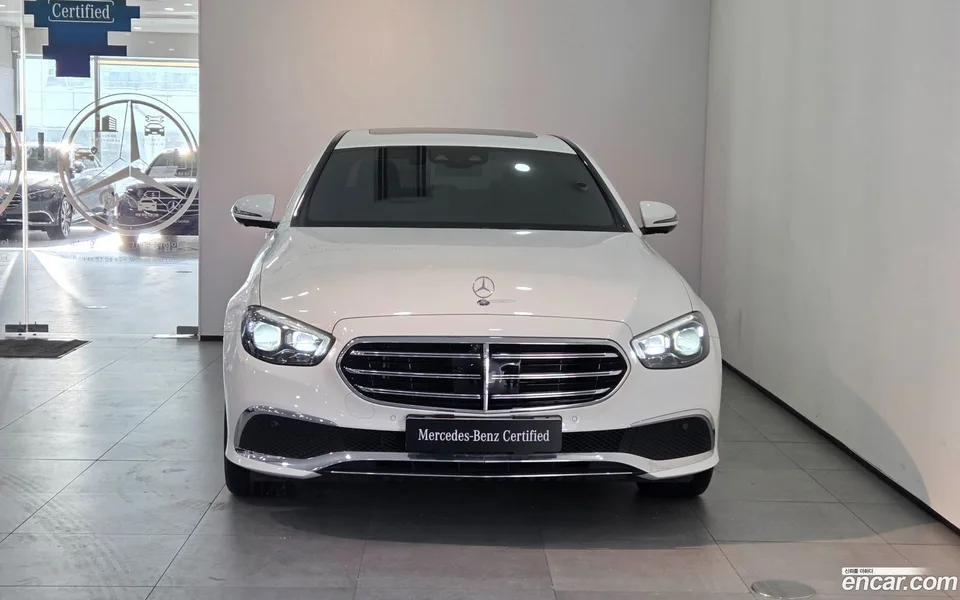 Mercedes-Benz E-Class E250 2022 — миниатюра 3