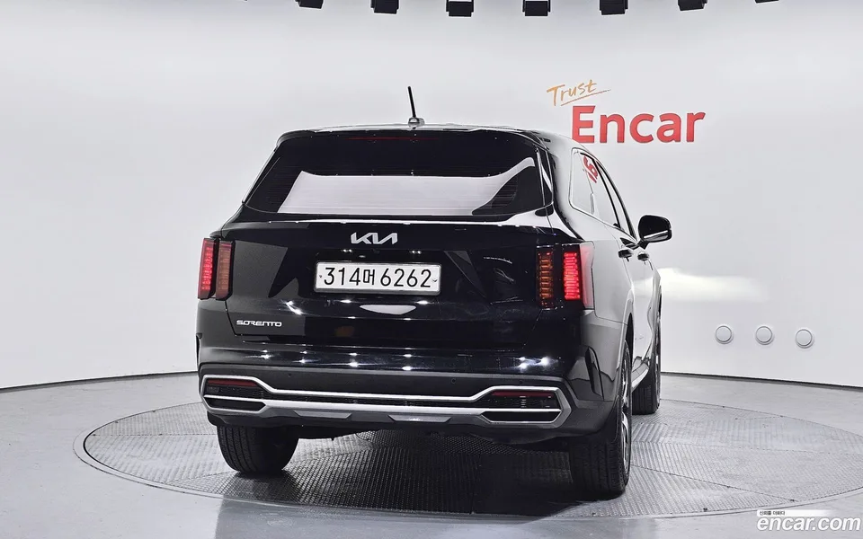 Kia Sorento 2.5T 2WD 2023 — thumbnail 4
