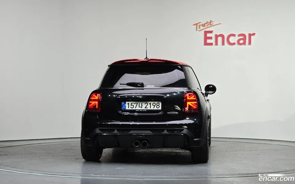 MINI Cooper S JCW 2022 — миниатюра 4