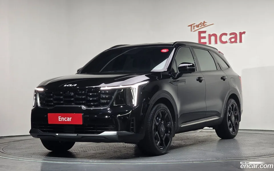 Kia Sorento 2.5T 2WD 2023 — фото 1, купить с доставкой в Москву