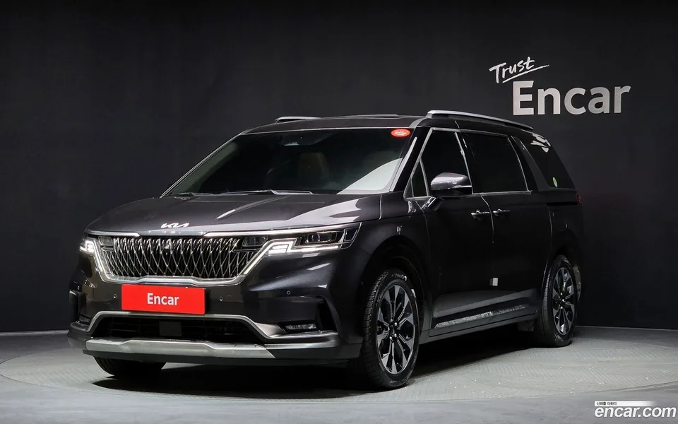 Kia Carnival 7 2022 — фото 1, купить с доставкой в Москву