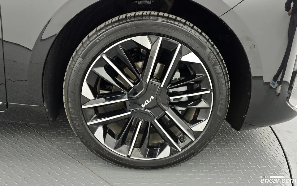 Kia K8 Hybrid 2025 — миниатюра 5