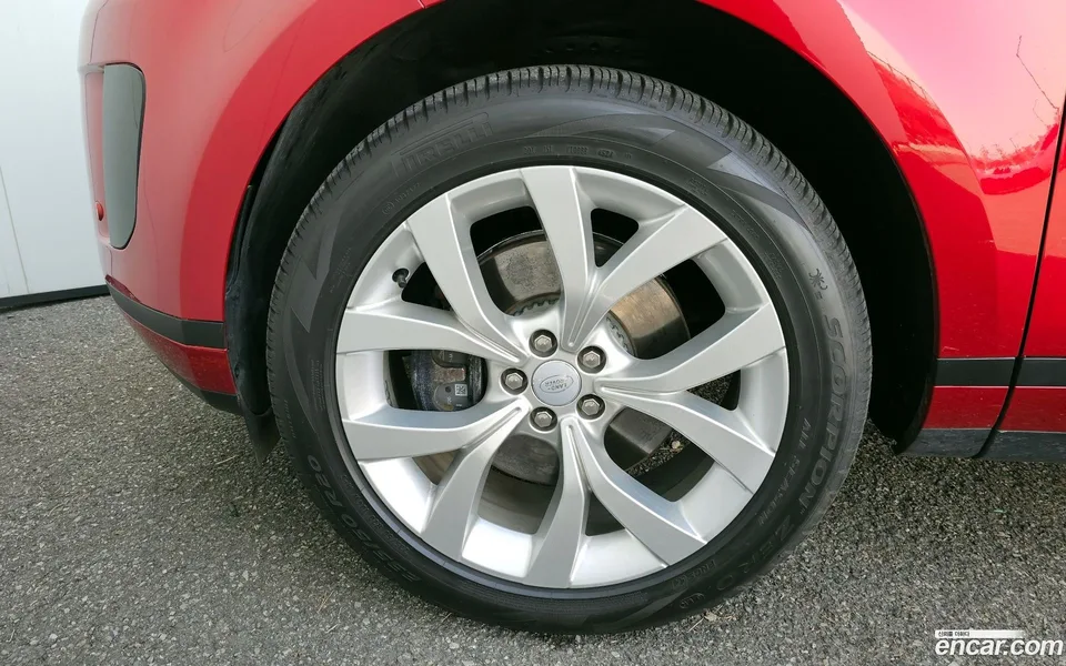 Land Rover Range Rover Evoque P250 SE 2022 — миниатюра 2