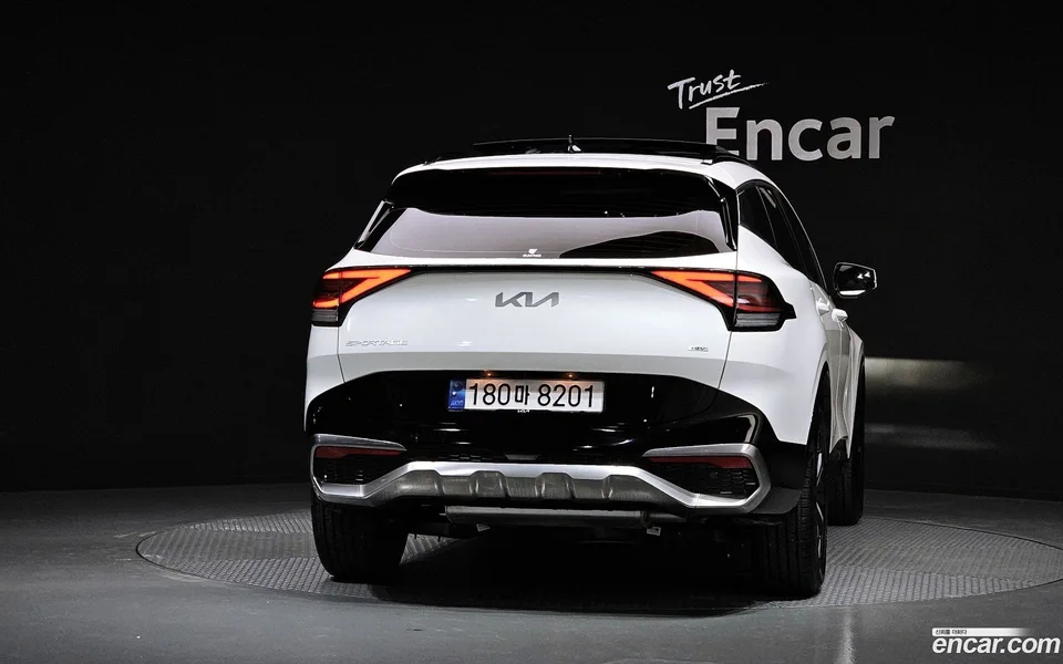 Kia Sportage Hybrid 2WD 2022 — миниатюра 4