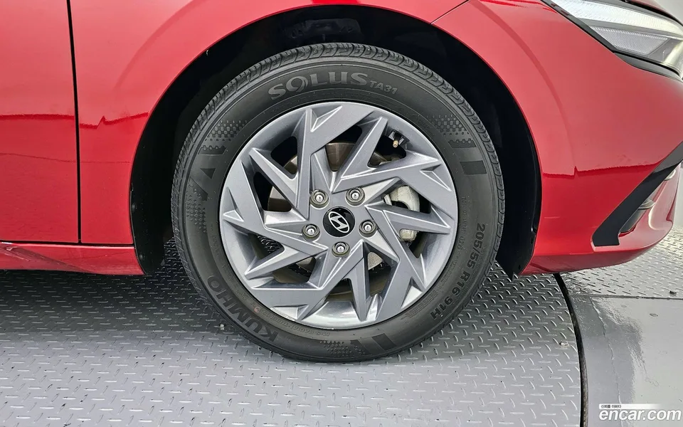 Hyundai Avante CN7 Hybrid 2023 — миниатюра 5