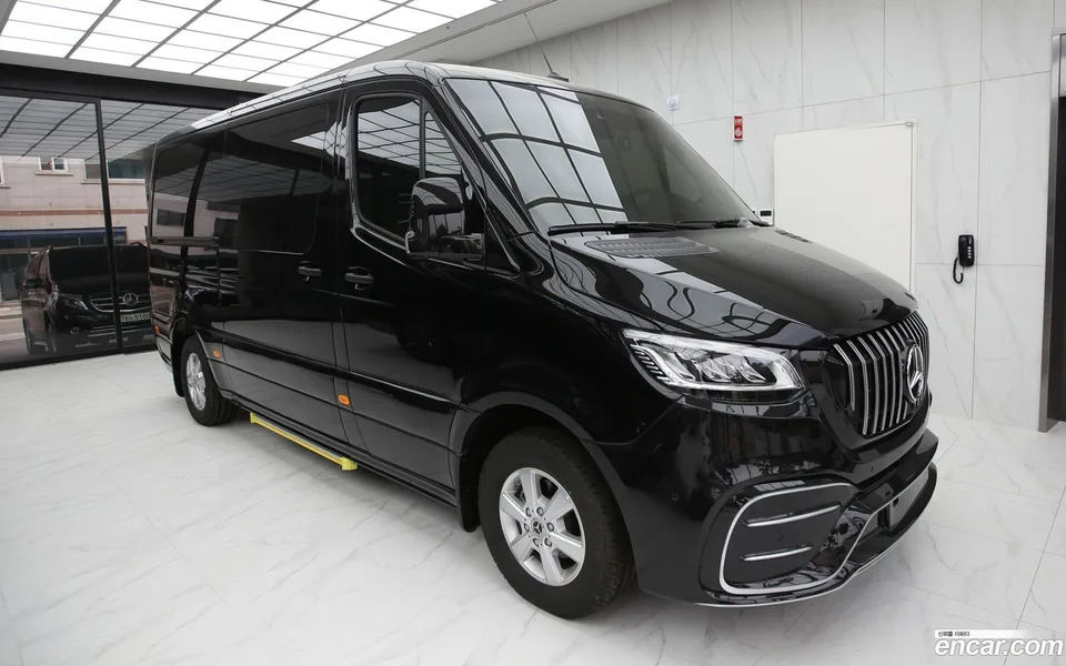 Mercedes-Benz Sprinter 2.0 2023 — фото 1, купить с доставкой в Москву