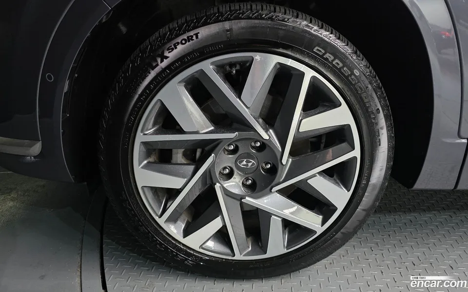 Hyundai SantaFe 2.5T 4WD 2023 — миниатюра 2