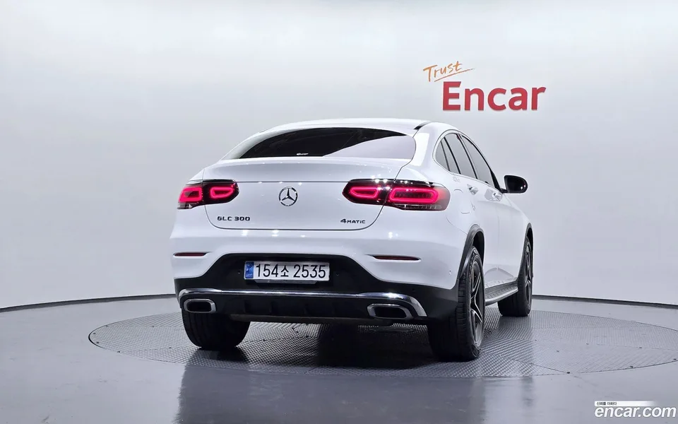 Mercedes-Benz GLC-Class GLC300 4MATIC 2023 — миниатюра 4