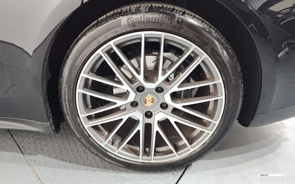 Porsche Panamera (976) 2.9 AWD 2024 — миниатюра 2