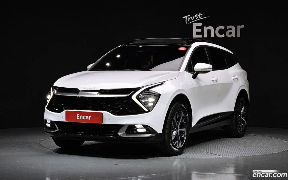 Kia Sportage Hybrid 2WD 2022 — фото 1, купить с доставкой в Москву