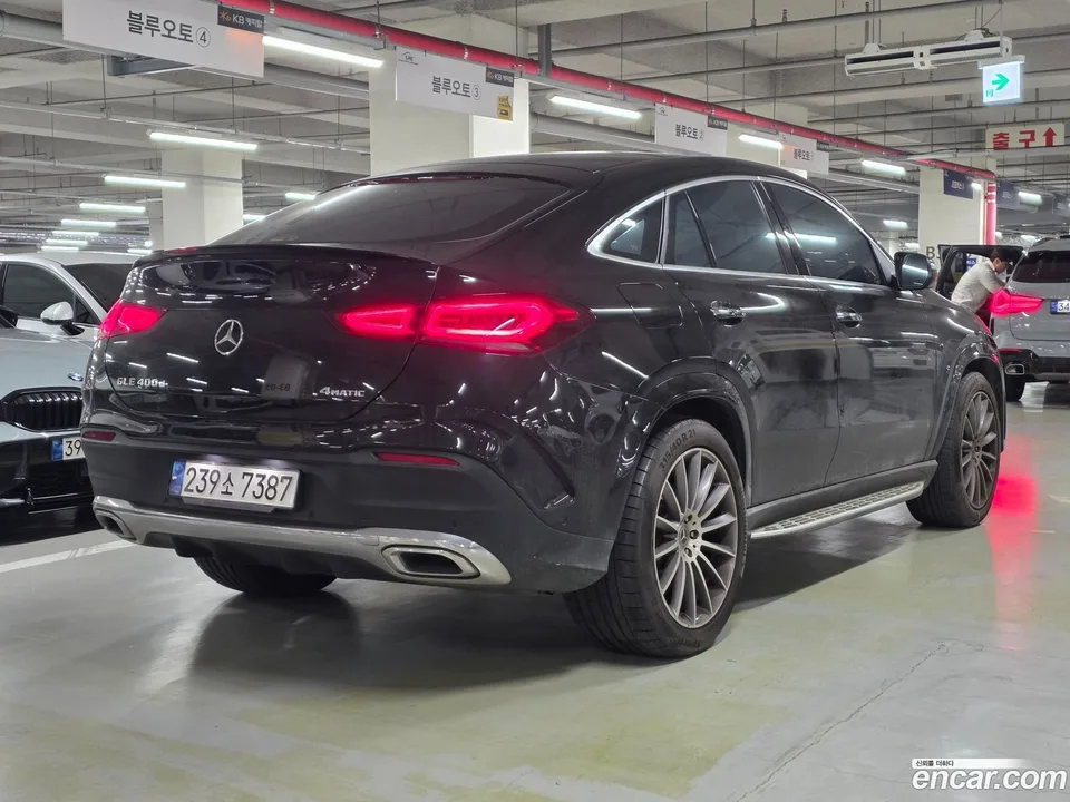 Mercedes-Benz GLE-Class GLE400d 4MATIC 2023 — миниатюра 4