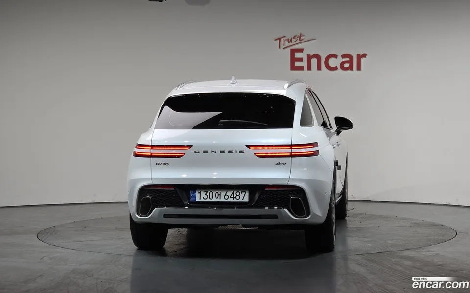Genesis GV70 2.5T AWD 2023 — миниатюра 4