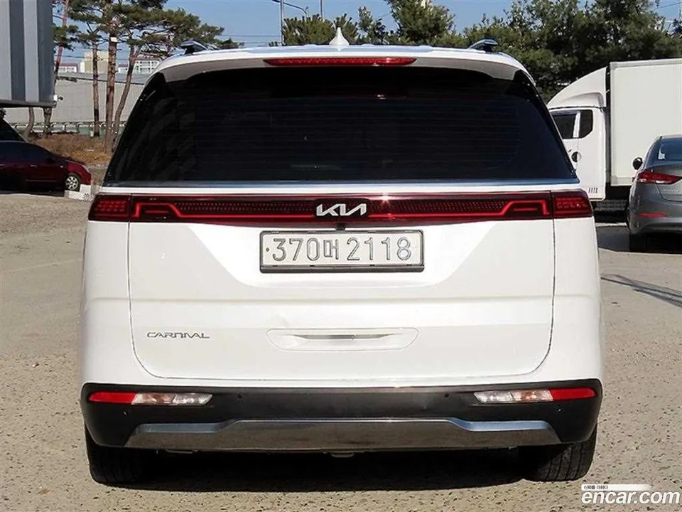 Kia Carnival 9 2022 — миниатюра 4