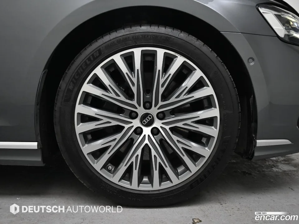 Audi A8 55 TFSI LWB 2022 — миниатюра 2