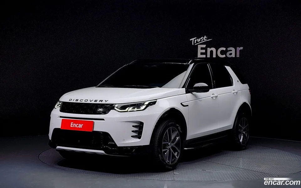 Land Rover Discovery Sport P250 SE 2024 — фото 1, купить с доставкой в Москву