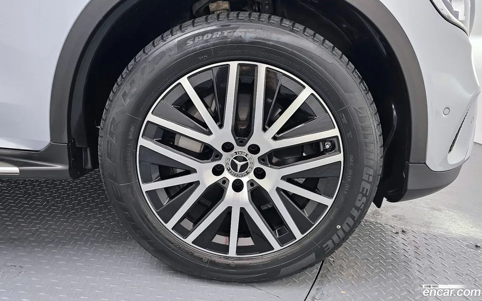 Mercedes-Benz GLC-Class GLC220 d 4MATIC 2022 — миниатюра 2