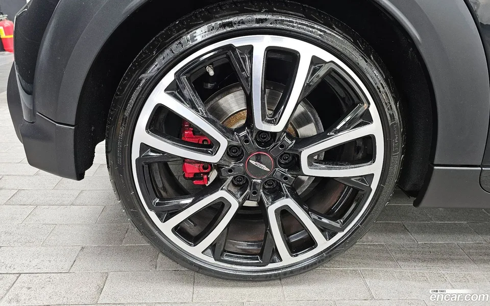 MINI Cooper S JCW 2023 — thumbnail 5