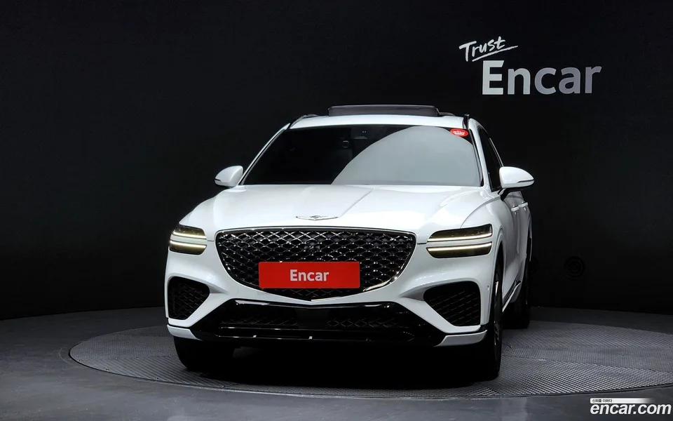 Genesis GV70 2.5T 2WD 2023 — миниатюра 3