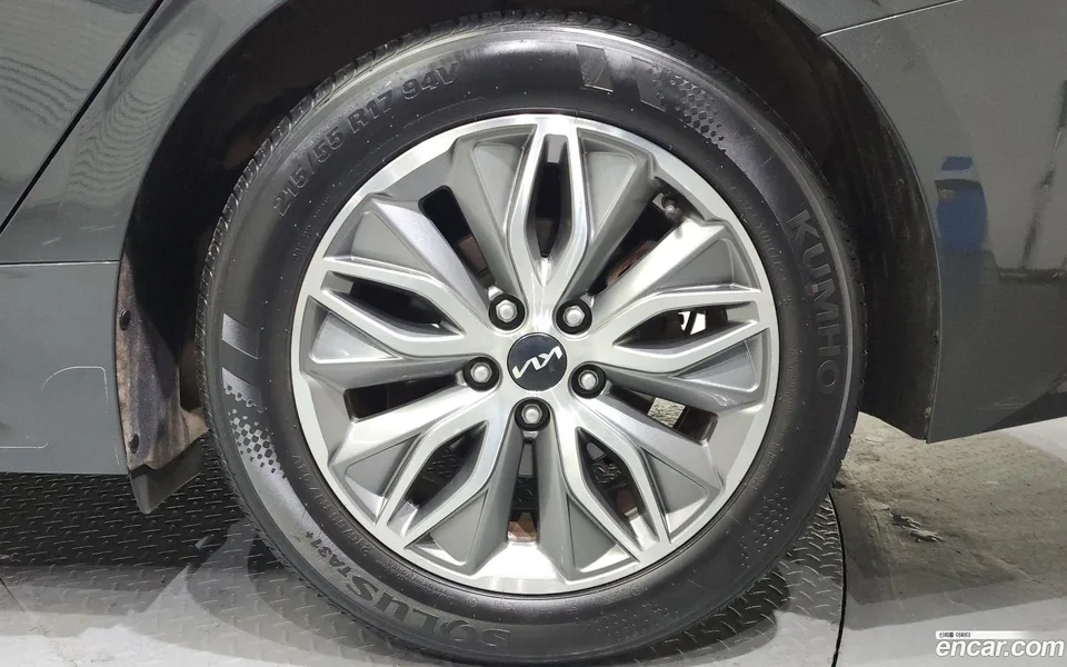 Kia K5 Hybrid 2022 — миниатюра 2