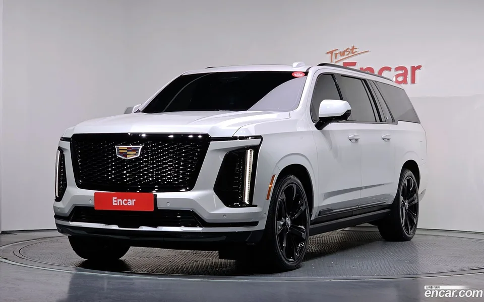 Cadillac Escalade 6.2 ESV 2025 — фото 1, купить с доставкой в Москву