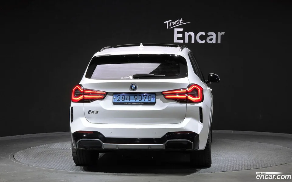 BMW iX3 M 2024 — миниатюра 4